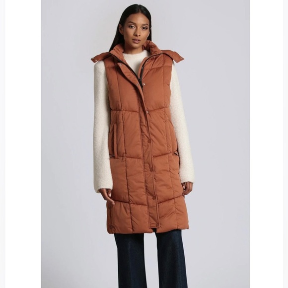 Avec Les Filles - THERMALPUFF™ Hooded Longline Puffer Vest in Cedar Brown Size M - Picture 2 of 16